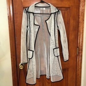 Unique LF fishnet trench